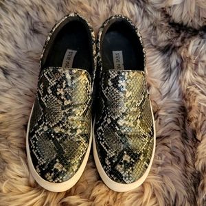 Steve Madden leather